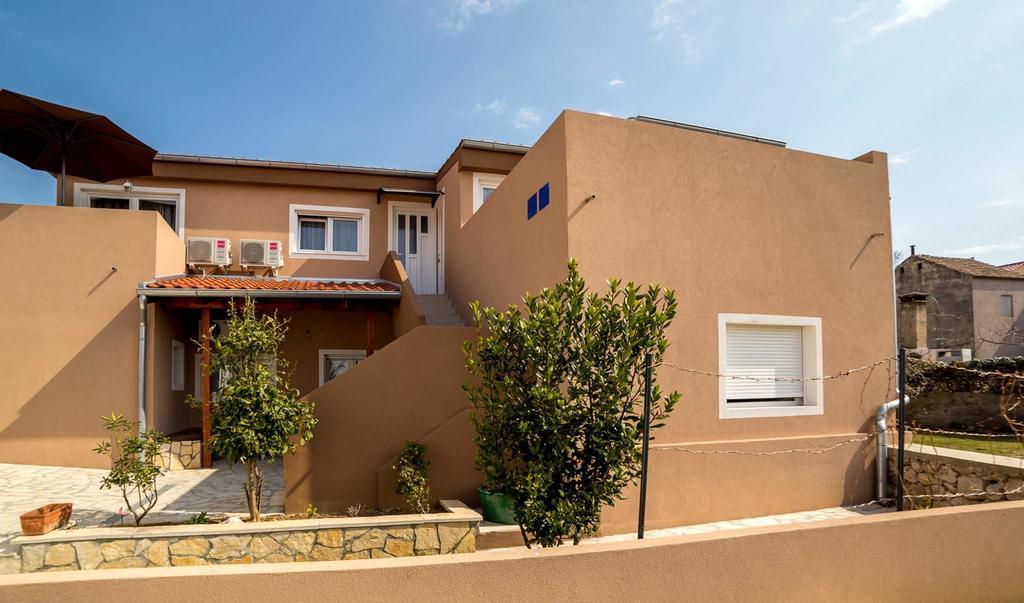 Apartments Zara Petrcane Exterior photo